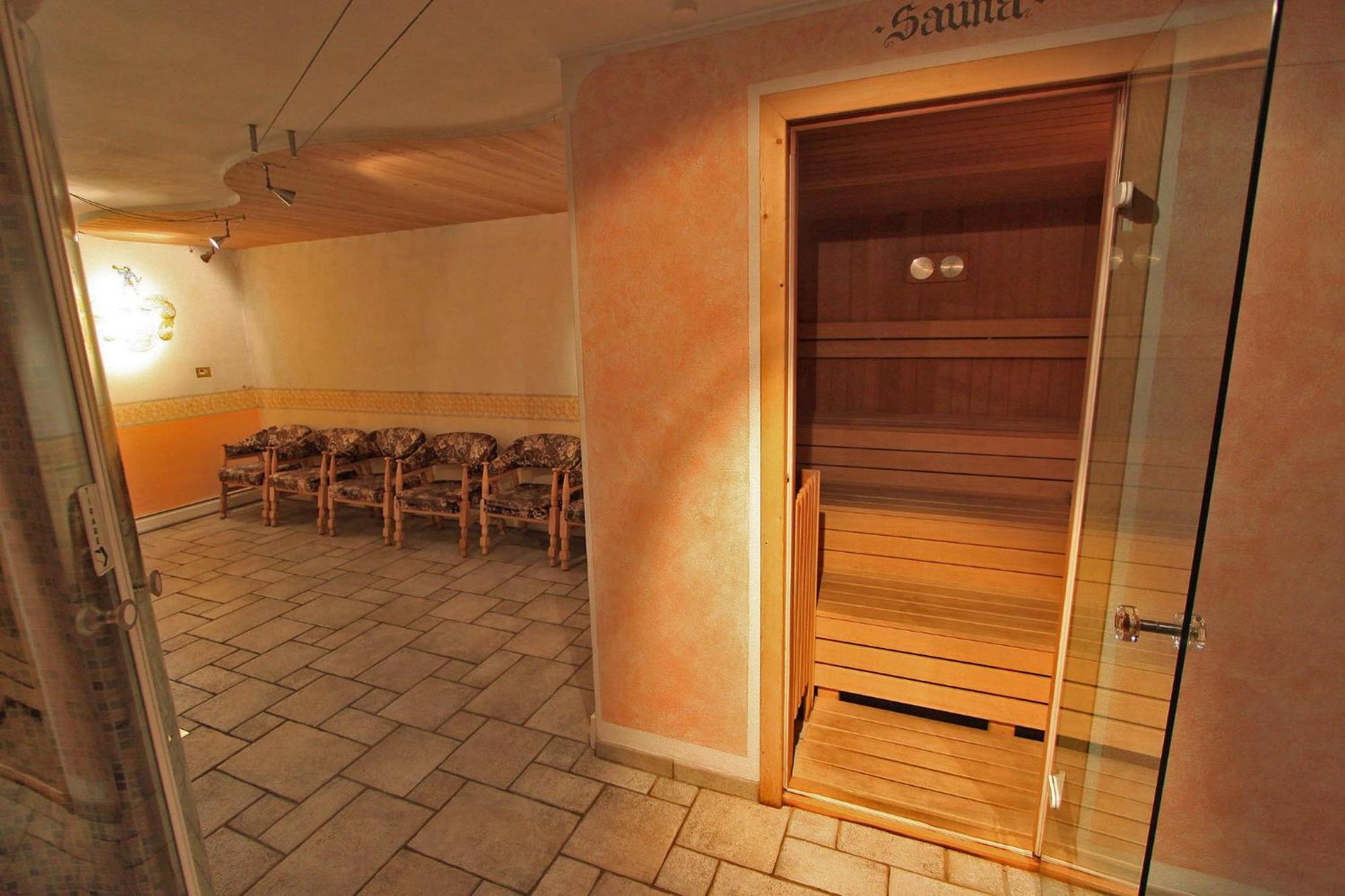 Hotel San Giovanni Vigo di Fassa Extérieur photo