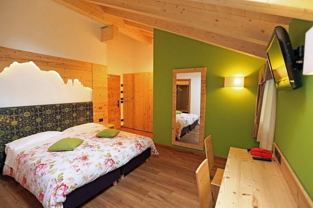 Hotel San Giovanni Vigo di Fassa Extérieur photo