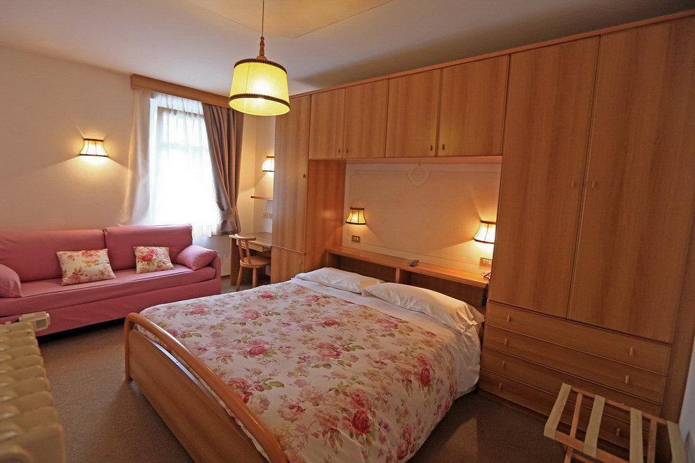 Hotel San Giovanni Vigo di Fassa Extérieur photo