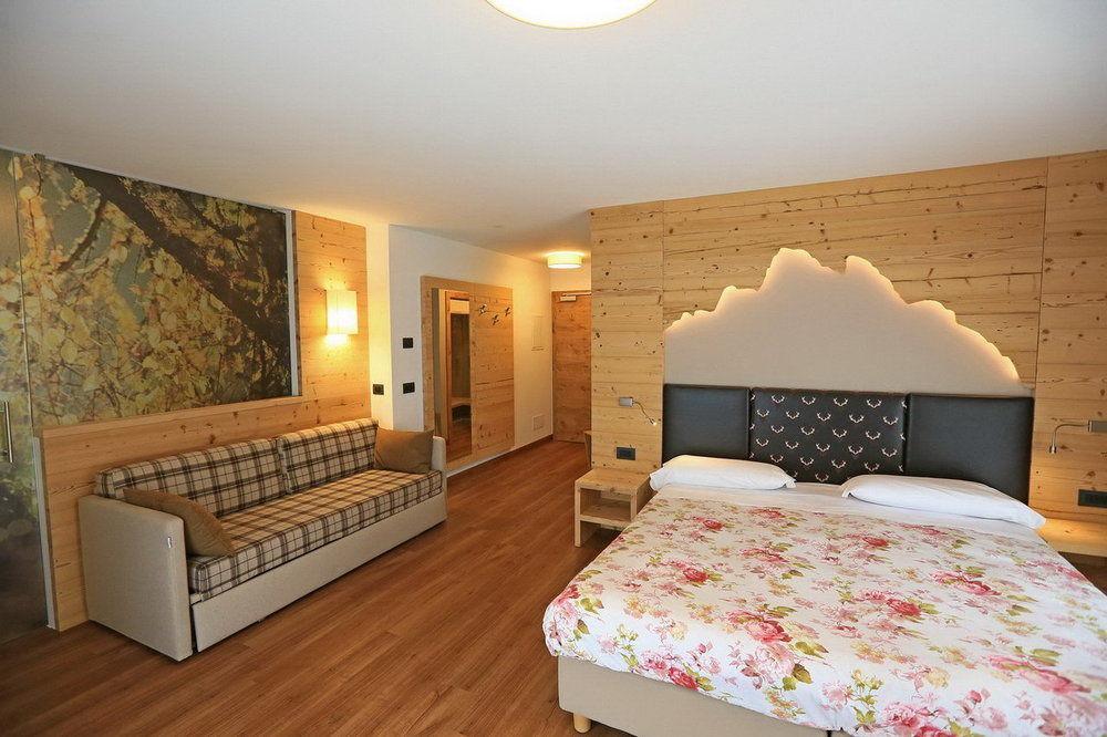 Hotel San Giovanni Vigo di Fassa Extérieur photo