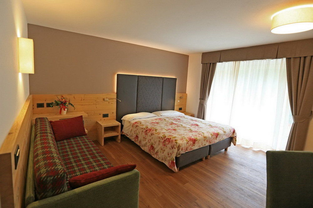 Hotel San Giovanni Vigo di Fassa Extérieur photo