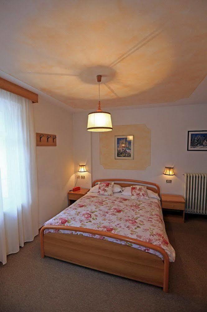 Hotel San Giovanni Vigo di Fassa Extérieur photo